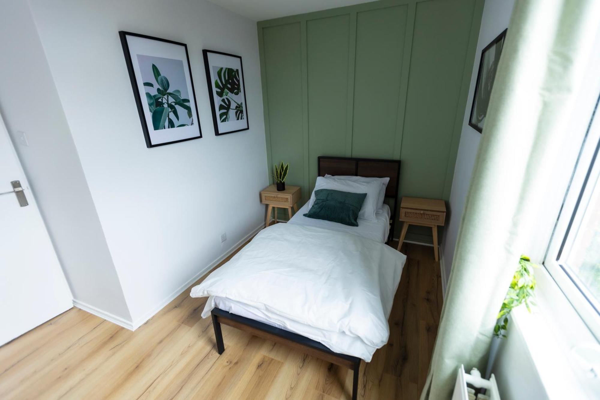 Grace House - 15 Minutes To Central London Thamesmead  エクステリア 写真
